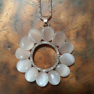 #306 Host Pick🏆 Opal Round Rhinestone Crystal Flower